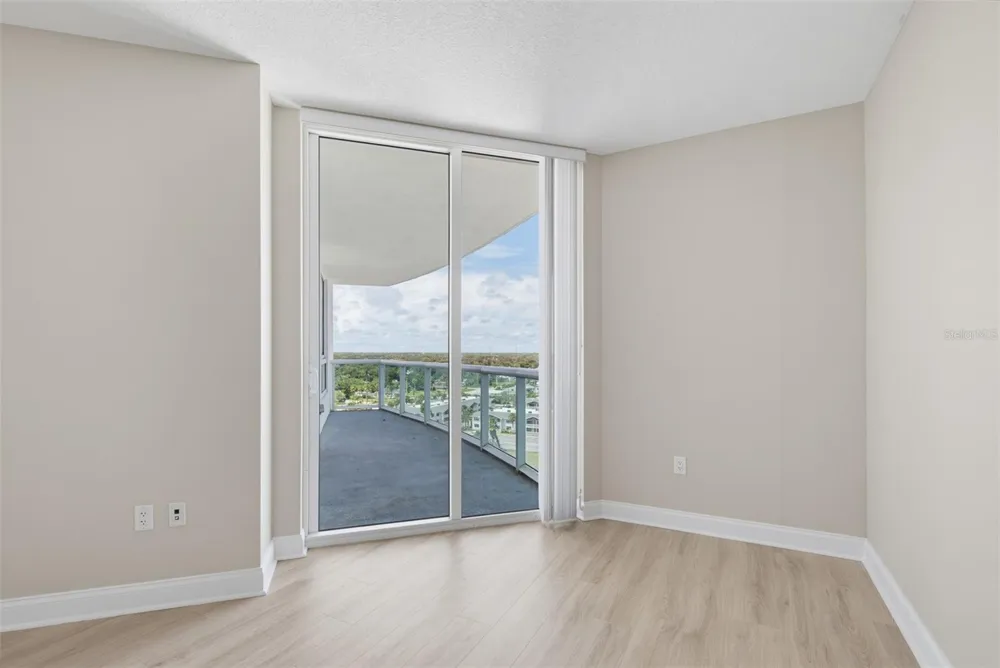241 RIVERSIDE DRIVE #1006 Holly Hill, FL 32117