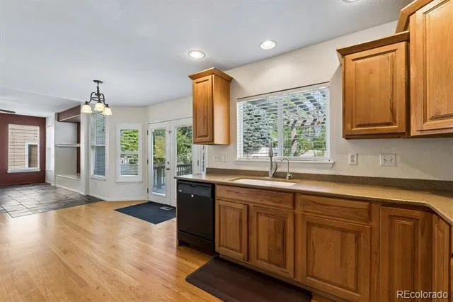 10220 Echo Circle Longmont, CO 80504