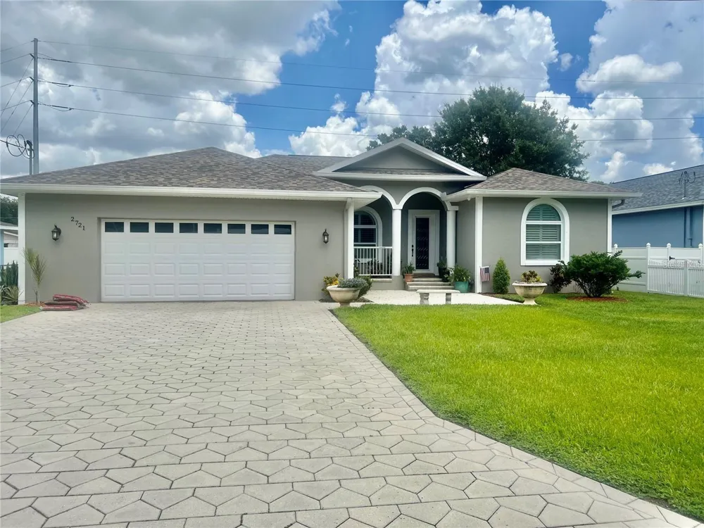 2721 W SITKA STREET Tampa, FL 33614