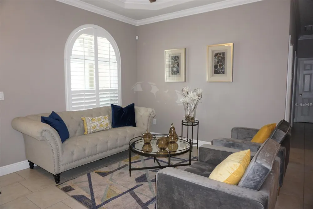 2721 W SITKA STREET Tampa, FL 33614
