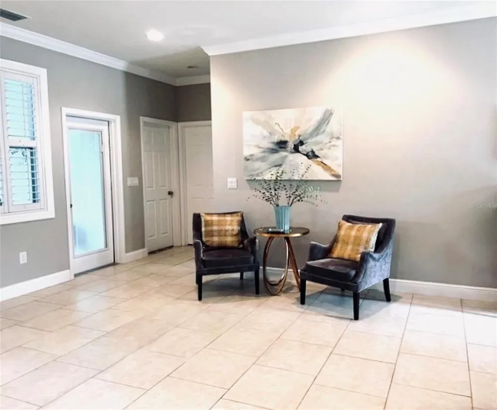 2721 W SITKA STREET Tampa, FL 33614