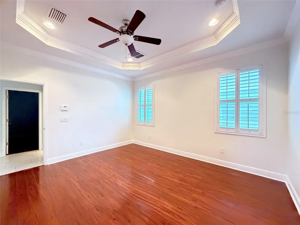 2721 W SITKA STREET Tampa, FL 33614