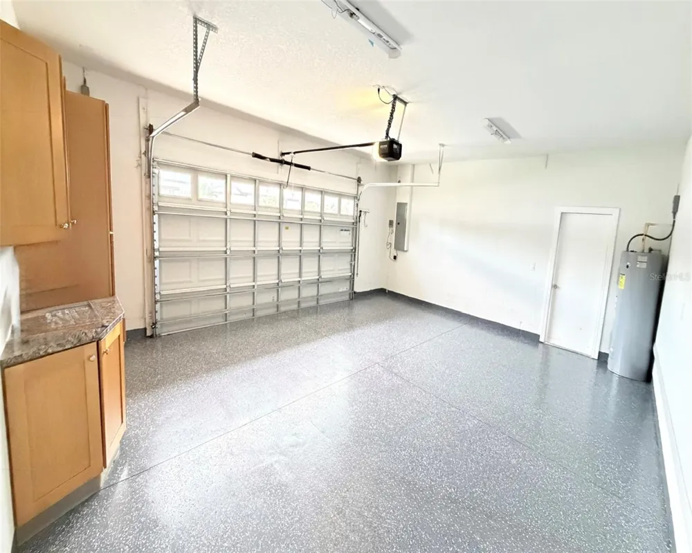 2721 W SITKA STREET Tampa, FL 33614