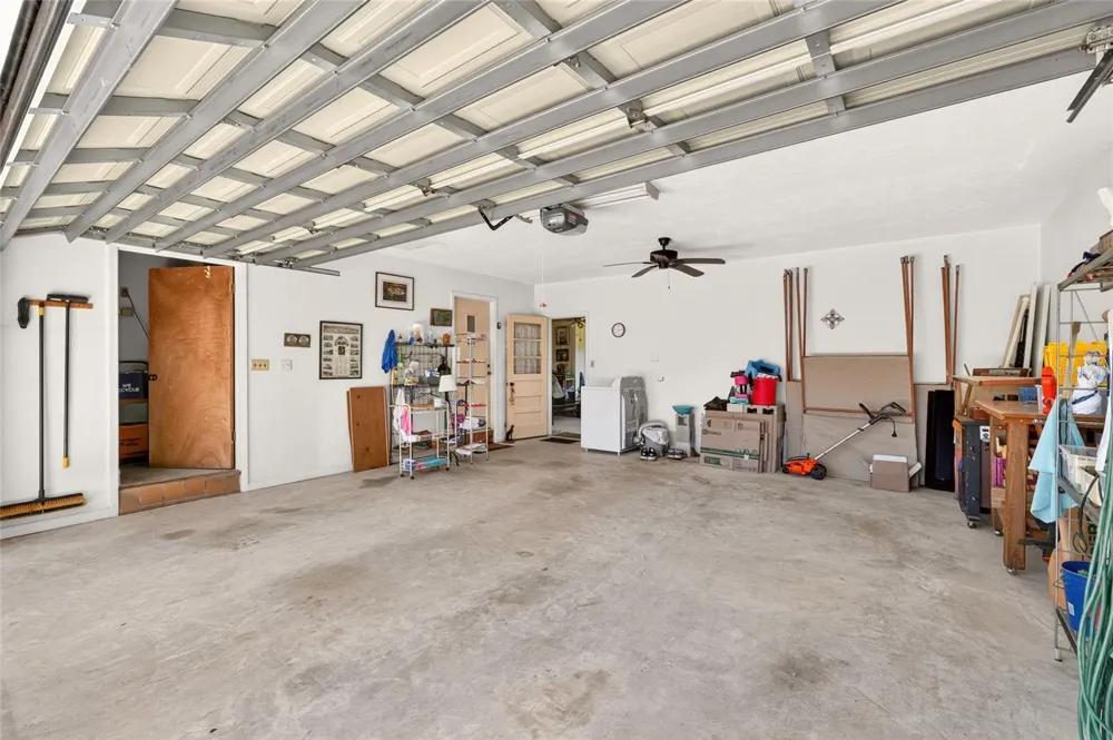 3949 NW 38TH PLACE Gainesville, FL 32606
