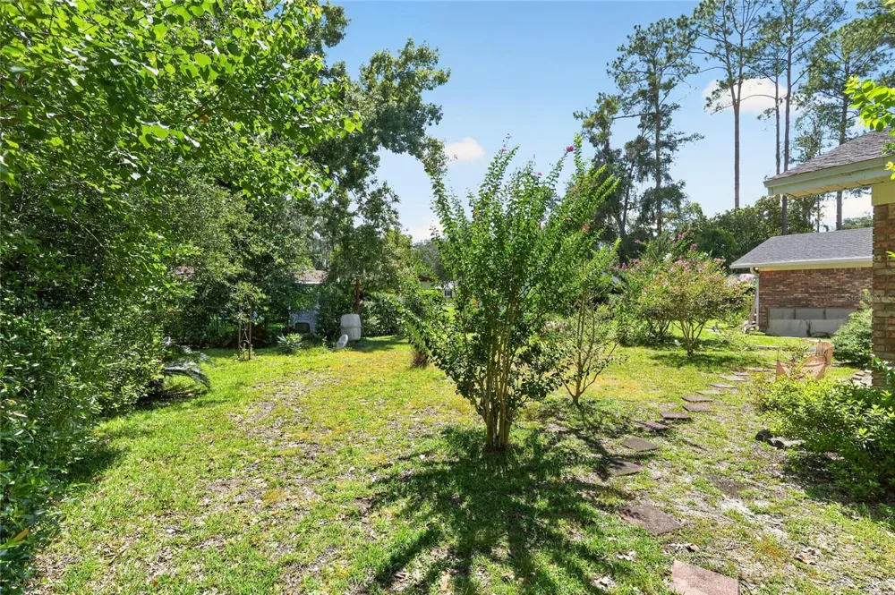 3949 NW 38TH PLACE Gainesville, FL 32606