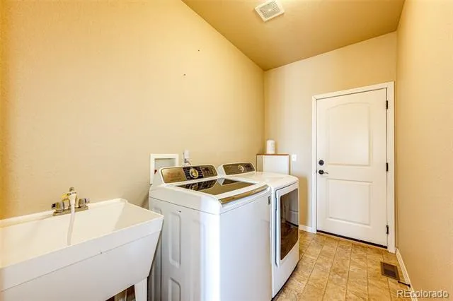 14325 Watson Circle Bennett, CO 80102