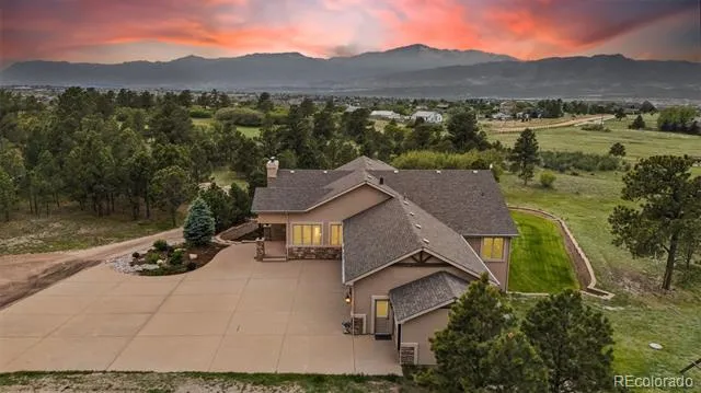 4330 Ridgeway Lane Colorado Springs, CO 80908