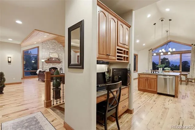 4330 Ridgeway Lane Colorado Springs, CO 80908