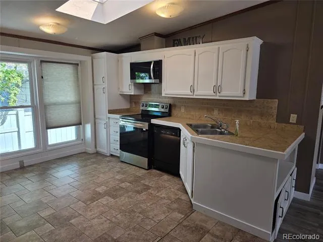 3655 El Morro Road Colorado Springs, CO 80910