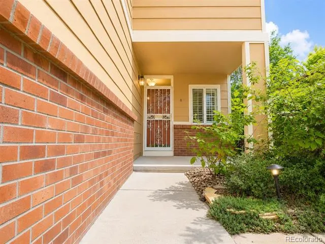 12748 E Wyoming Circle Aurora, CO 80012