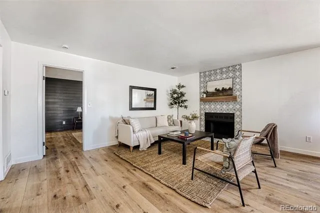 3023 S Ursula Circle #302 Aurora, CO 80014