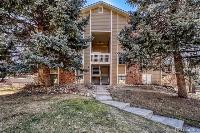 3023 S Ursula Circle #302 Aurora, CO 80014
