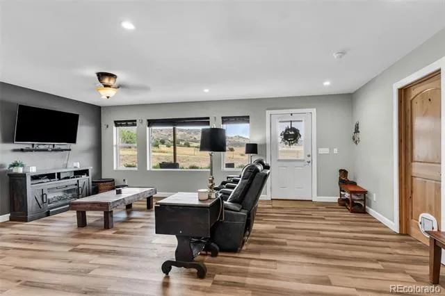 10380 Coyote Lane Rye, CO 81069