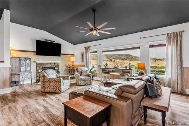 10380 Coyote Lane Rye, CO 81069