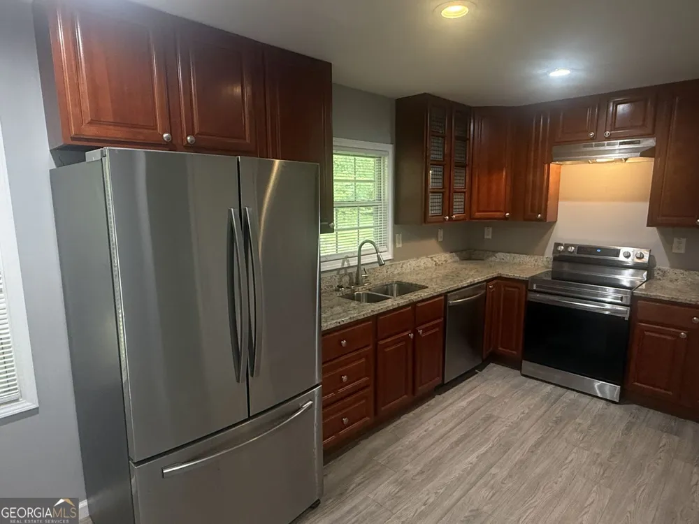 2455 Thornton DR Atlanta, GA 30349