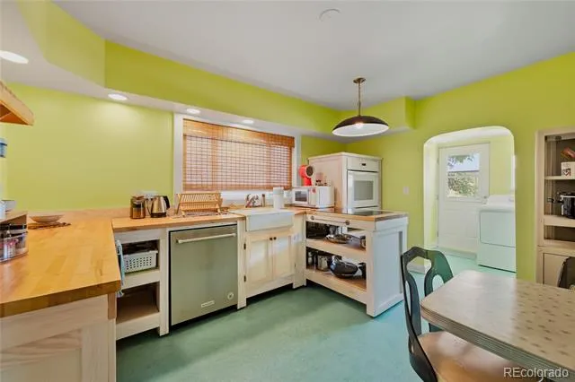 303 E White Avenue Trinidad, CO 81082