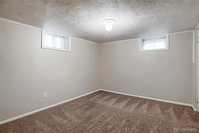 2922 W 39th Avenue Denver, CO 80211