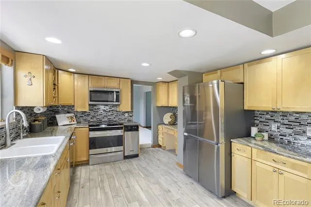 6816 Hillpark Avenue Parker, CO 80134