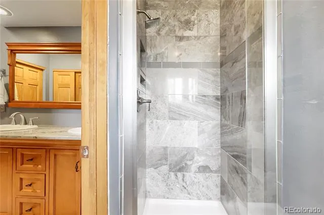 6816 Hillpark Avenue Parker, CO 80134