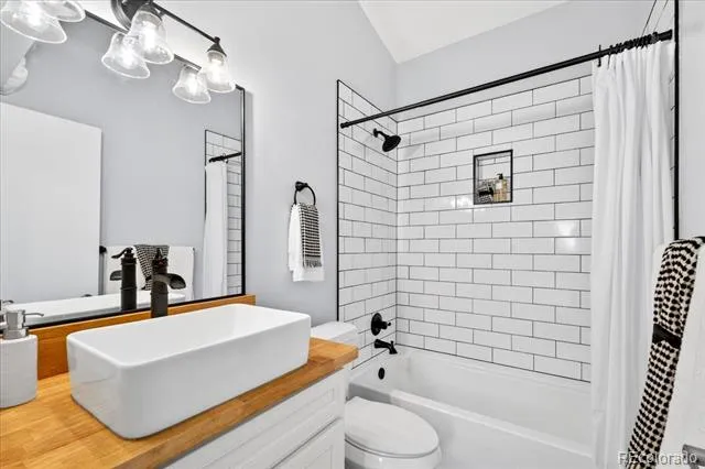 836 Summer Drive #3 Highlands Ranch, CO 80126