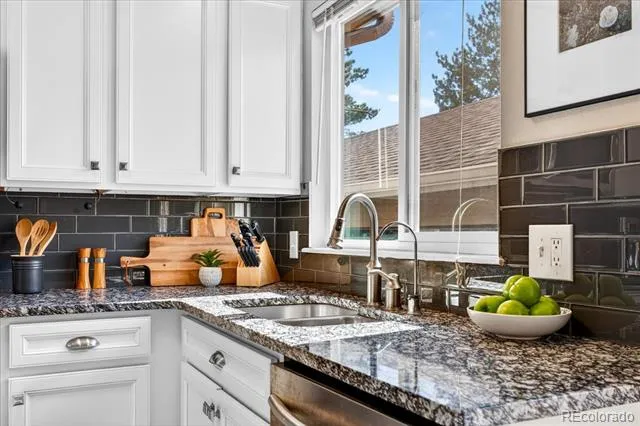 836 Summer Drive #3 Highlands Ranch, CO 80126