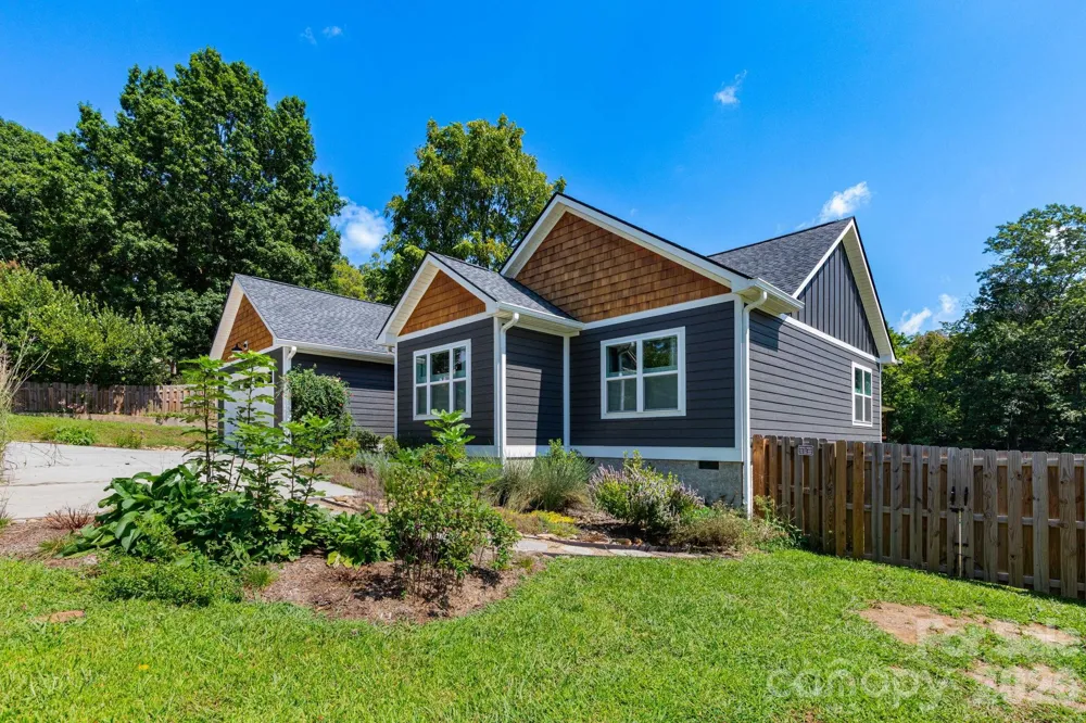 206 Padgettown Road Black Mountain, NC 28711