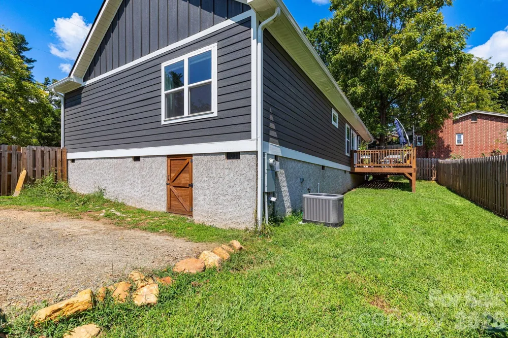 206 Padgettown Road Black Mountain, NC 28711