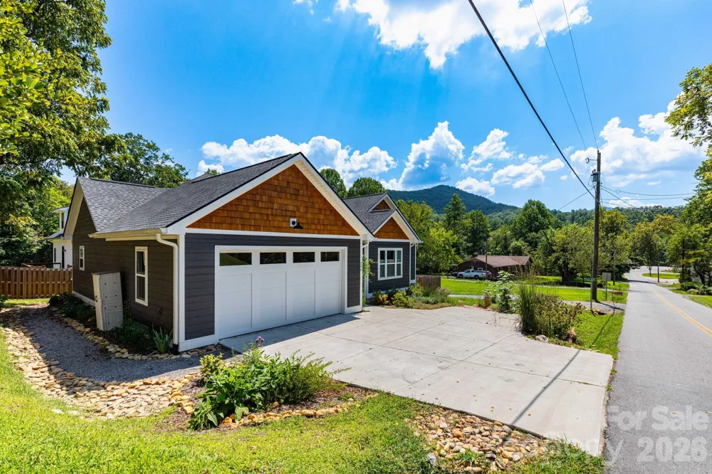 206 Padgettown Road Black Mountain, NC 28711