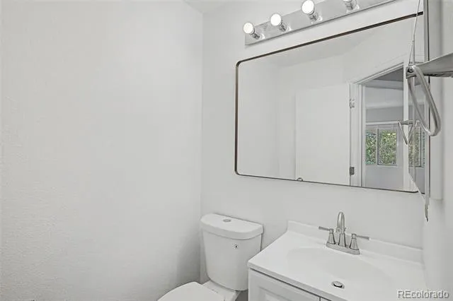 11680 E Cedar Avenue Aurora, CO 80012
