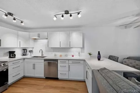 745 S Alton Way #11A
