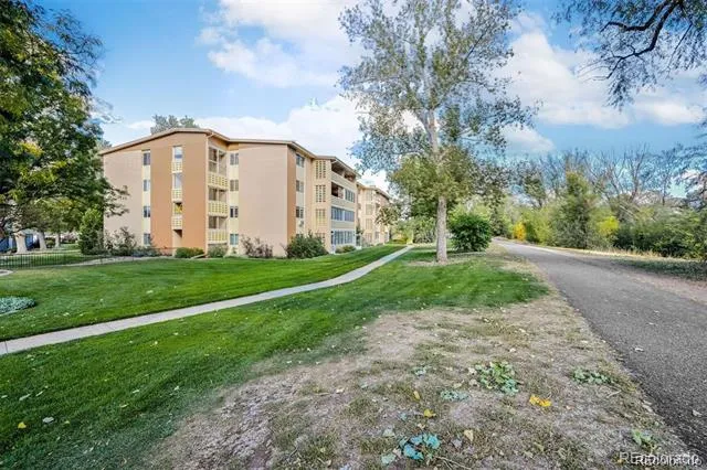 745 S Alton Way #11A Denver, CO 80247