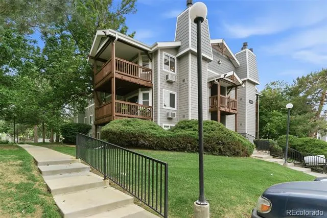 17620 E Loyola Drive #1722R Aurora, CO 80013