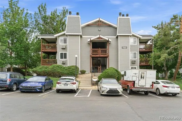 17620 E Loyola Drive #1722R Aurora, CO 80013
