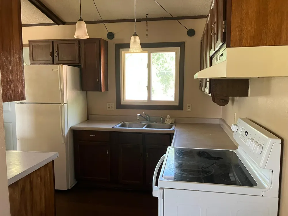 16 South Street SW Dodge Center, MN 55927
