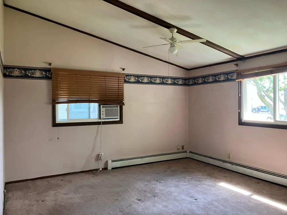 16 South Street SW Dodge Center, MN 55927