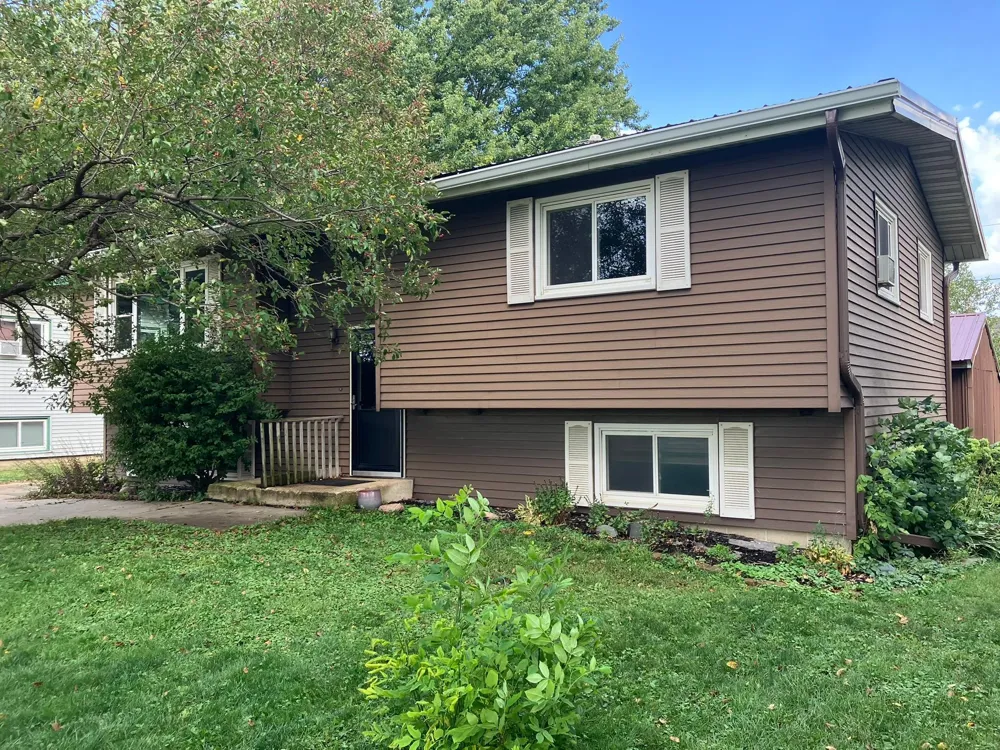 16 South Street SW Dodge Center, MN 55927