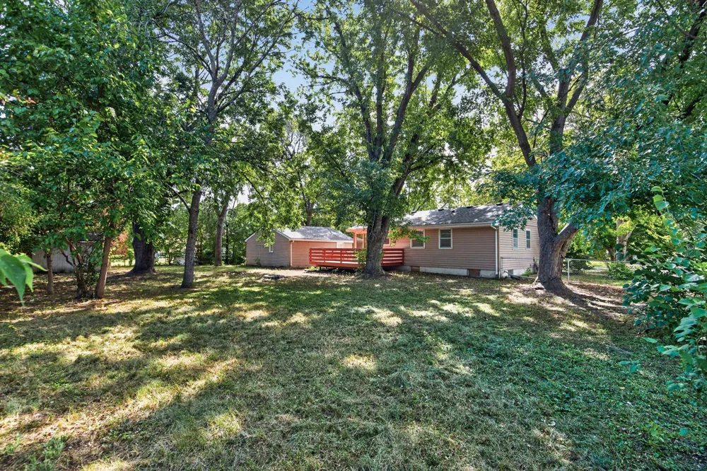 7200 Cartisian Avenue Brooklyn Park, MN 55428