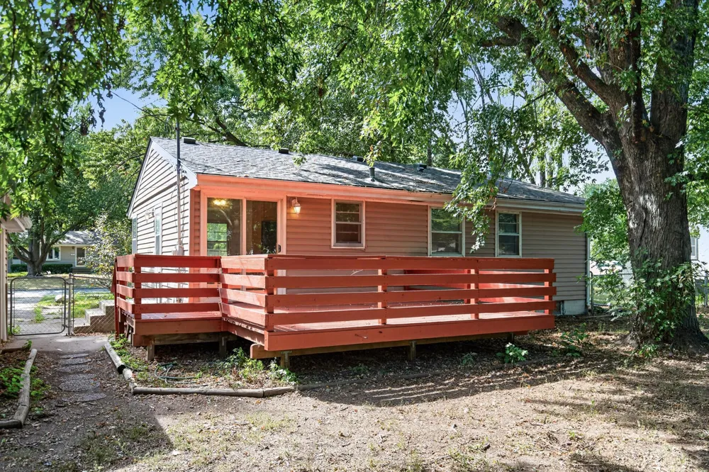 7200 Cartisian Avenue Brooklyn Park, MN 55428