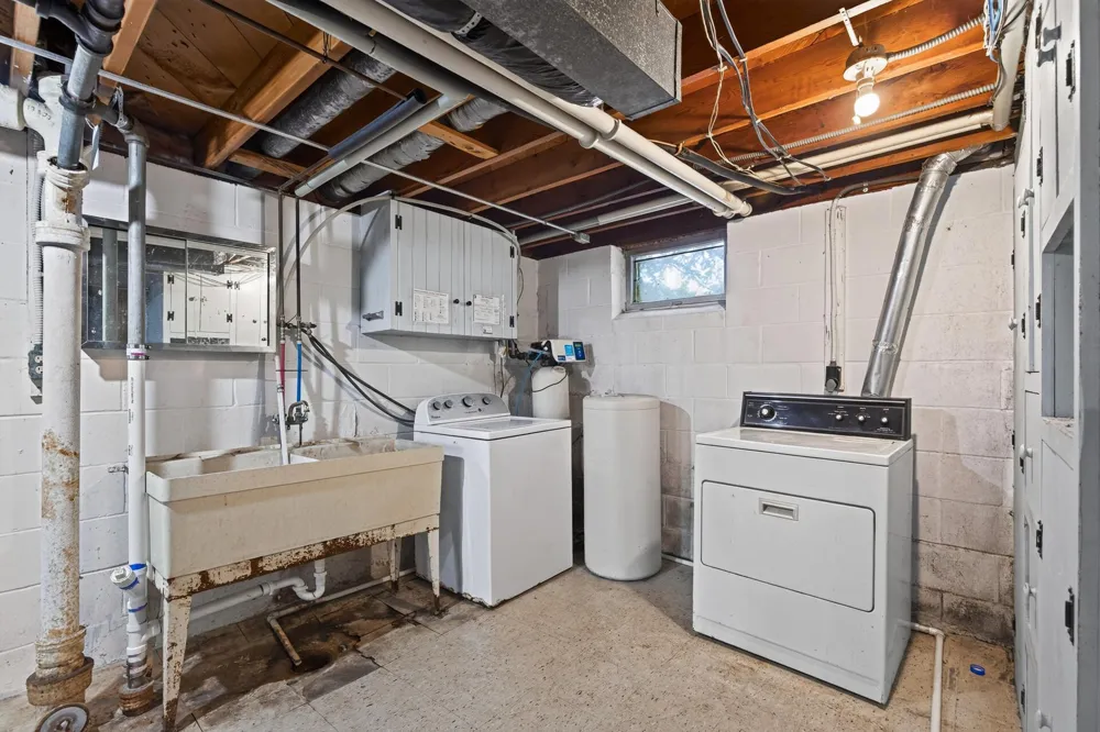 7200 Cartisian Avenue Brooklyn Park, MN 55428