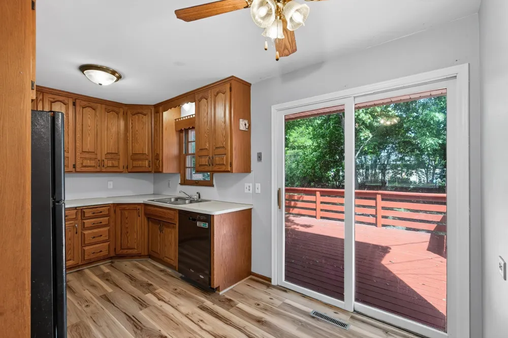 7200 Cartisian Avenue Brooklyn Park, MN 55428