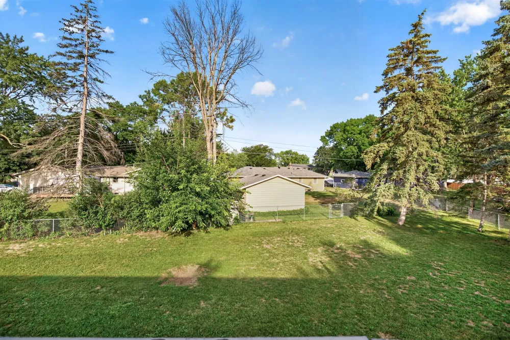 9091 207th Street W Lakeville, MN 55044