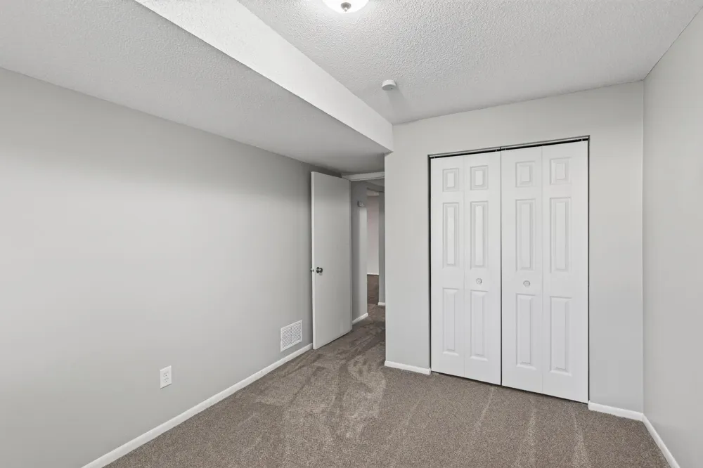 9091 207th Street W Lakeville, MN 55044