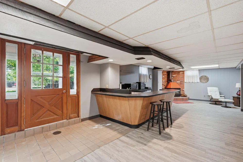 2829 Burnside Avenue Eagan, MN 55121