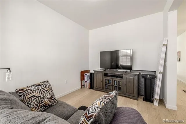 5125 Quemoy Street Aurora, CO 80019