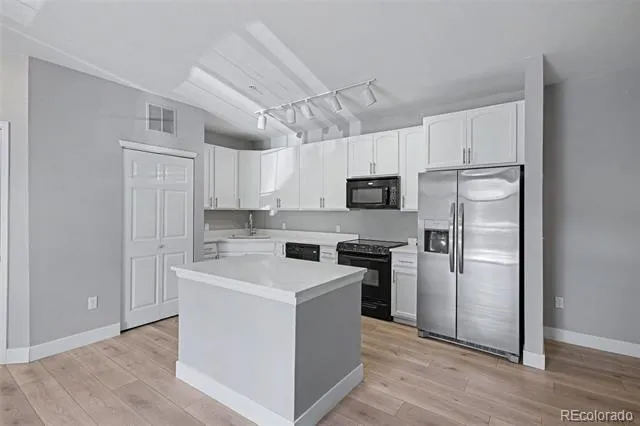 3890 S Dayton Street #103 Aurora, CO 80014