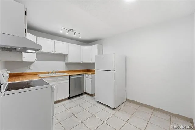 1050 Lafayette Street #307 Denver, CO 80218