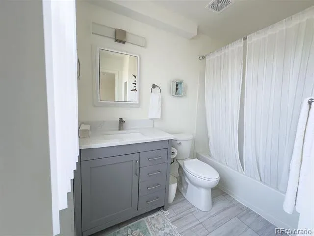 19163 E Wyoming Drive #105 Aurora, CO 80017