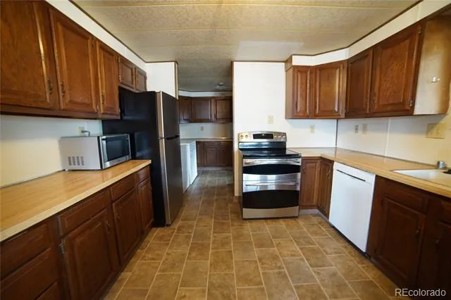 205 Murray Boulevard Colorado Springs, CO 80916