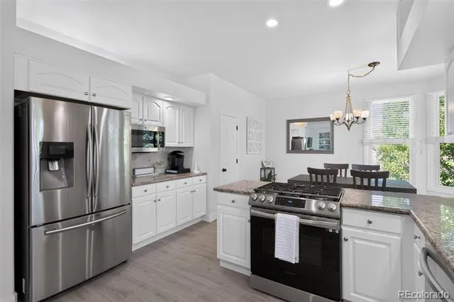 825 Huntington Drive Littleton, CO 80126