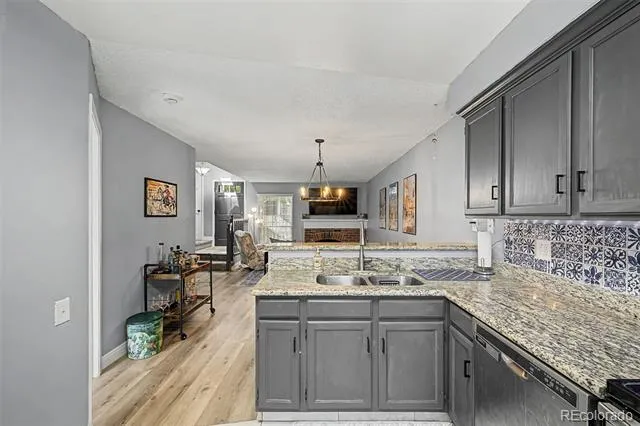1981 S Hannibal Court #B Aurora, CO 80013